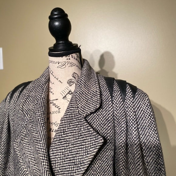 Beautiful double breasted vintage peacoat - Picture 4 of 16